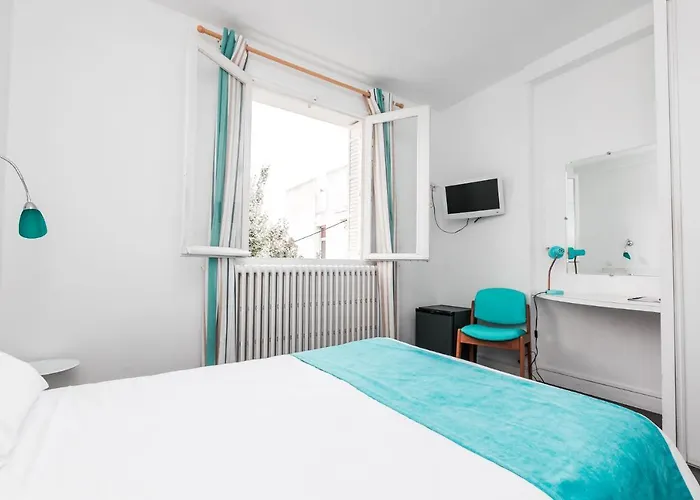 Hotel Le Trident Thyrsé 2*