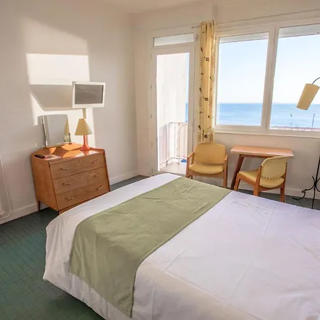 Hotel Le Trident Thyrsé 2*