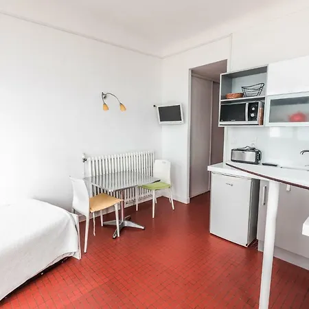Le Trident Thyrse Otel