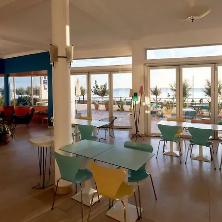 Le Trident Thyrse Otel 2*
